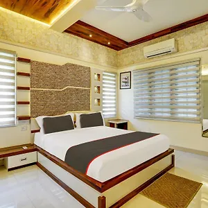 https://collection-o-lux-villa.kerala-hotels.net