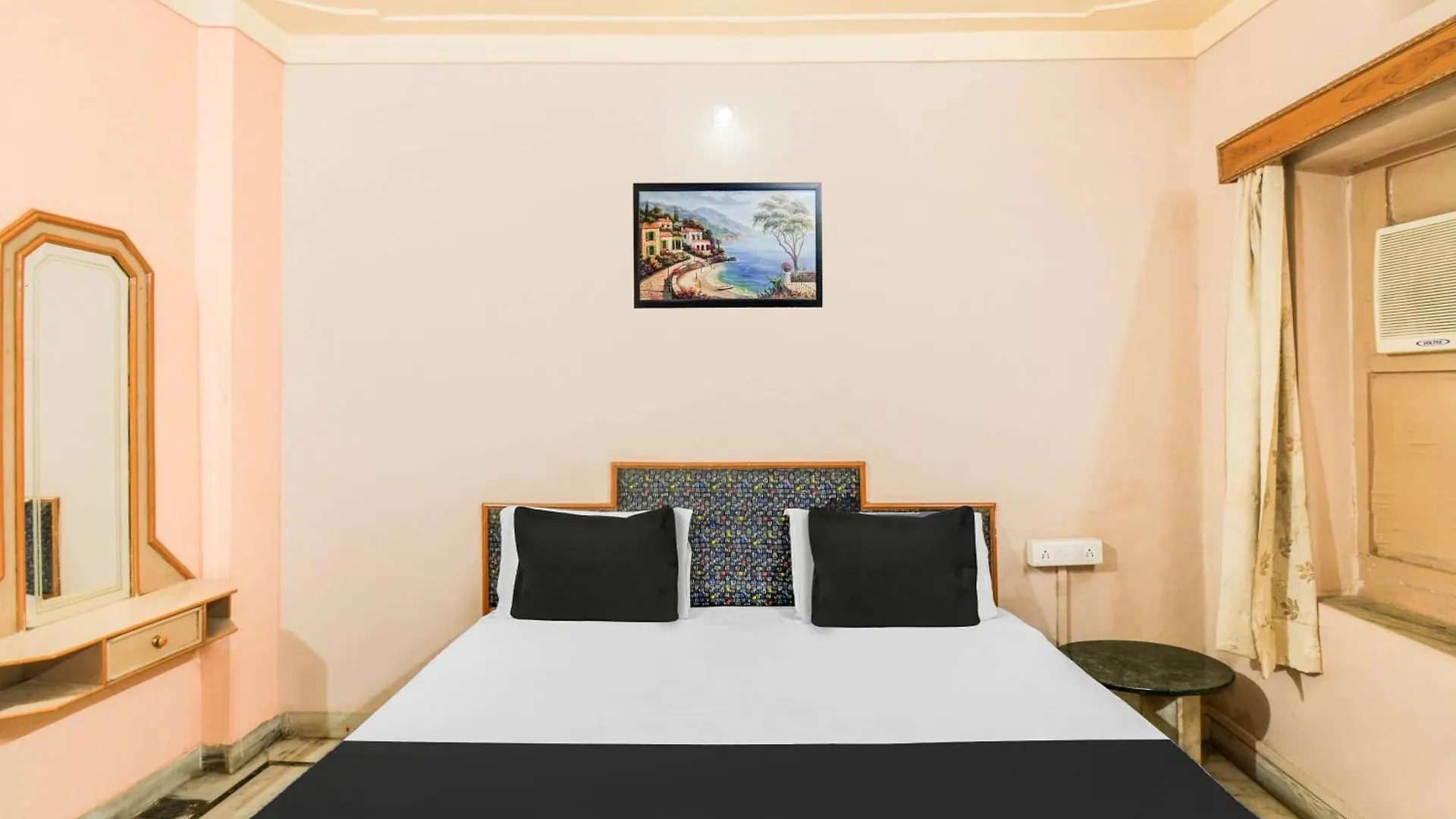 Spot On Hotel Rohan Palace Udaipur